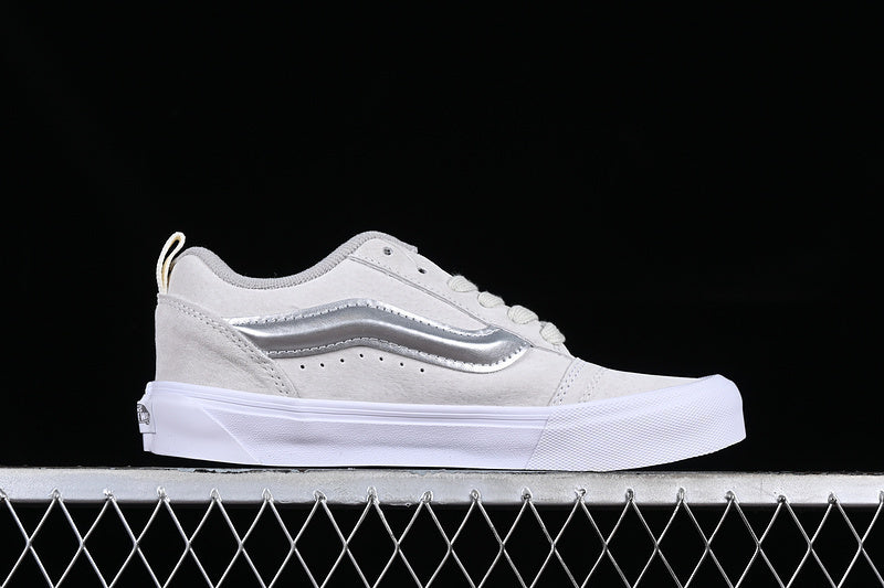 VANS CLASSICS KNU SKOOL WHITE/GREY/SILVER