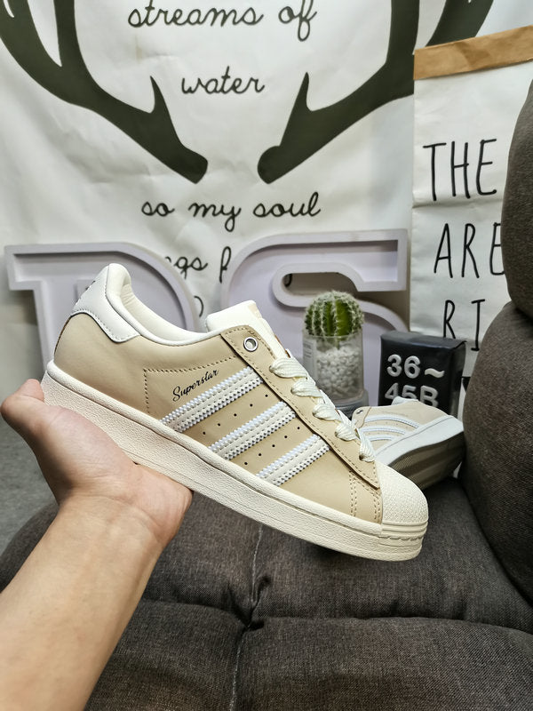 Adidas Superstar White Beige