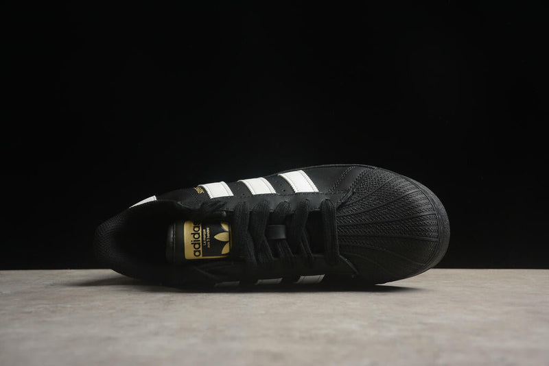 adidas Superstar XLG Black White