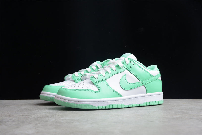 Nike Dunk Low Green Glow dD1503 105