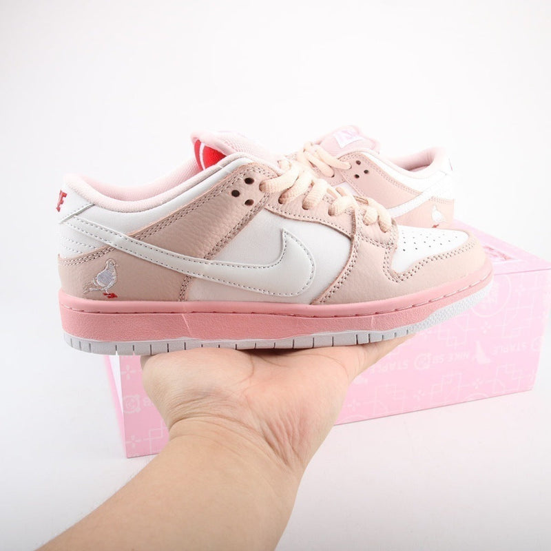 NIKE SB DUNK LOW PINK PIGEON