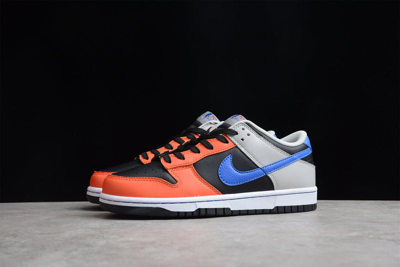 Nike Dunk Low EMB NBA 75th Anniversary Knicks DD3363-002