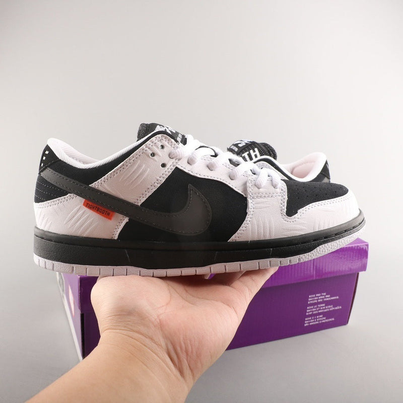 Nike SB Dunk Low TIGHTBOOTH FD2629-100