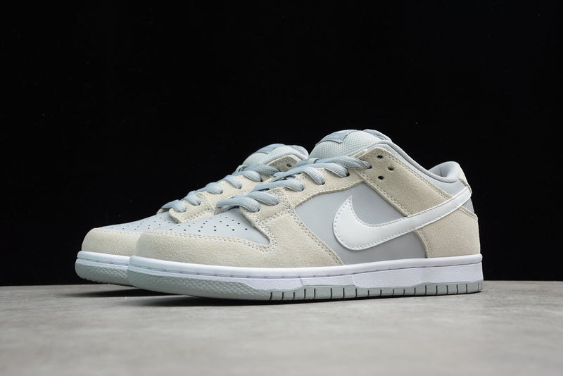 Nike SB Dunk Low Summit White Wolf Grey AR0778 110