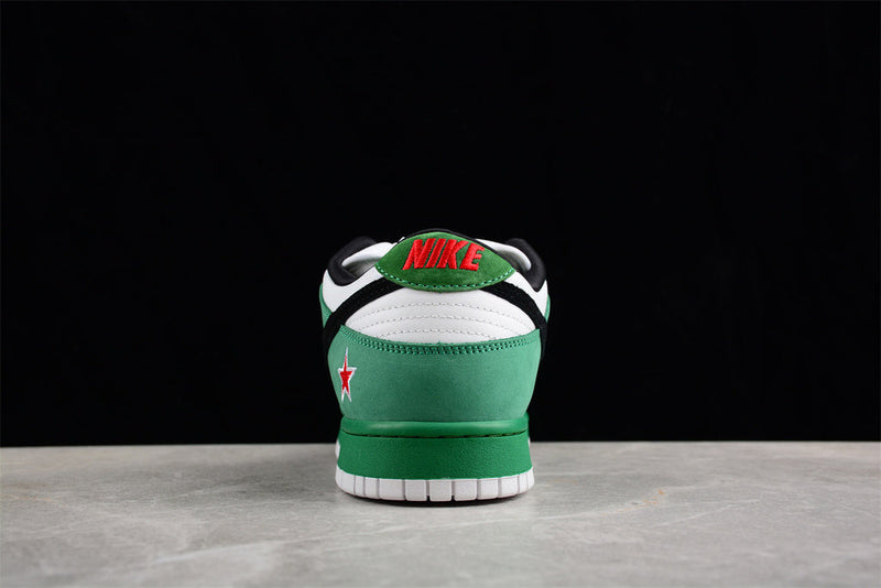 Nike Dunk Branco e Verde Heineken