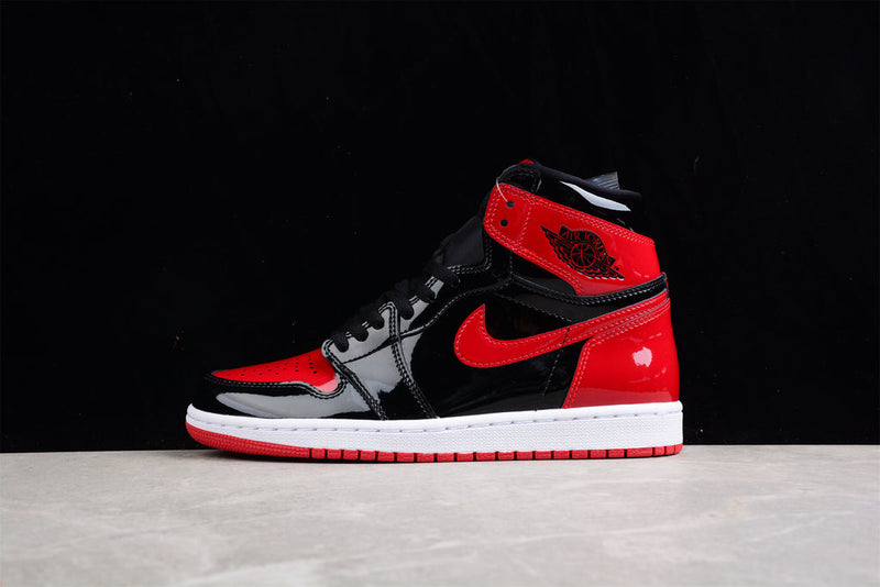 Jordan 1 Retro High OG Patent Bred 555088-063