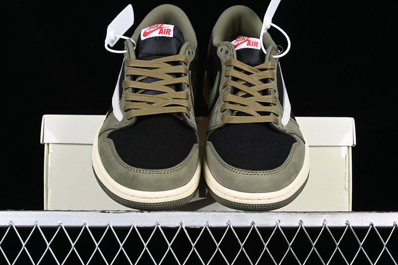 TRAVIS SCOTT AIR JORDAN 1 LOW OG WHITE/BLACK/GREEN