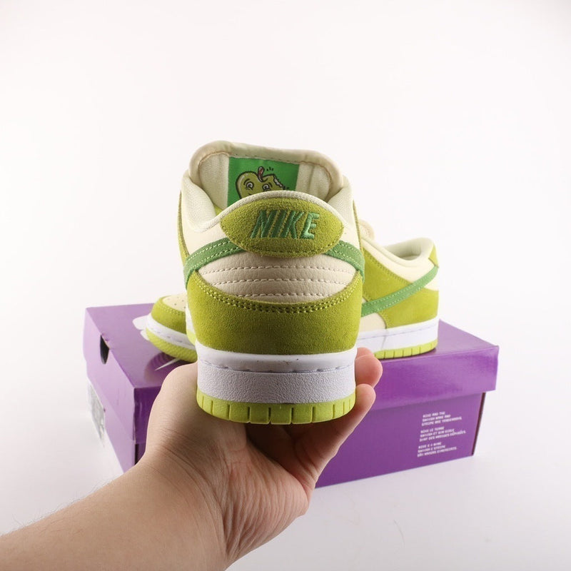 Nike SB Dunk Low Green Apple