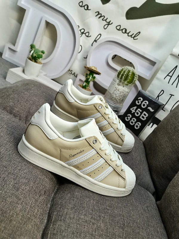 Adidas Superstar White Beige