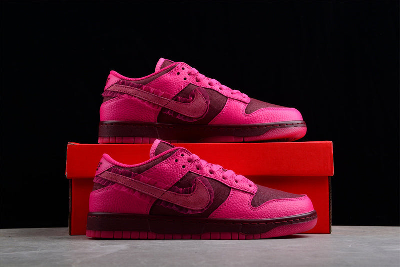 Nike Dunk Low Valentine's Day DQ9324 600