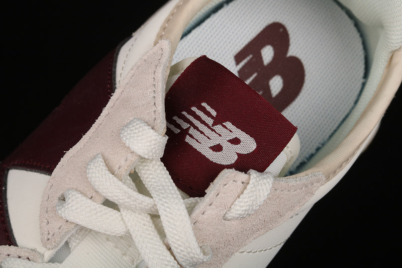 New Balance 327 Moonbeam Classic Burgundy