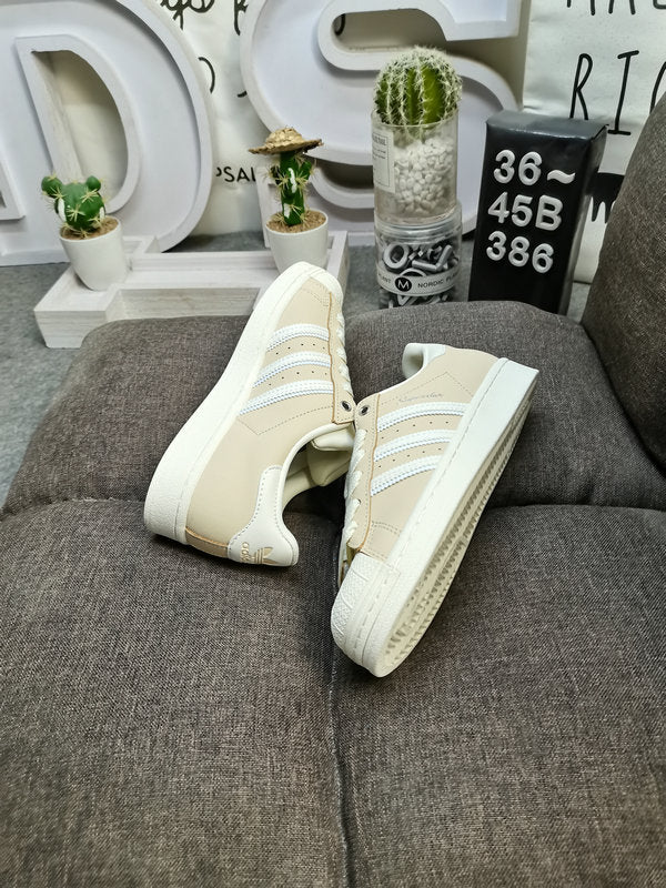 Adidas Superstar White Beige