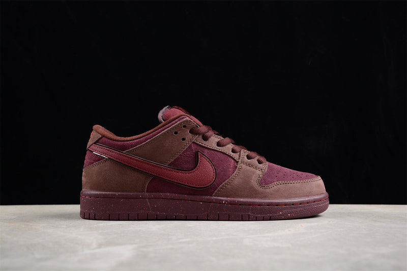 Nike SB Dunk Low City of Love FN0619-600