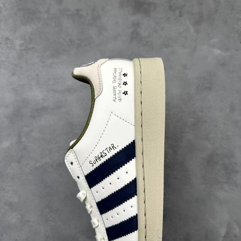 Adidas Originals Superstar Branco Bege Marinho IG3852