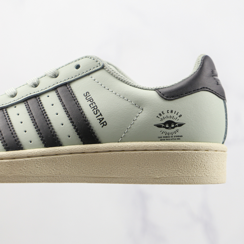 Adidas Star Wars Superstar The Child Verde