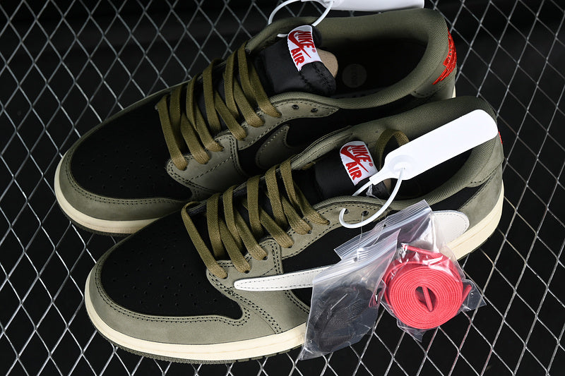 TRAVIS SCOTT AIR JORDAN 1 LOW OG WHITE/BLACK/GREEN