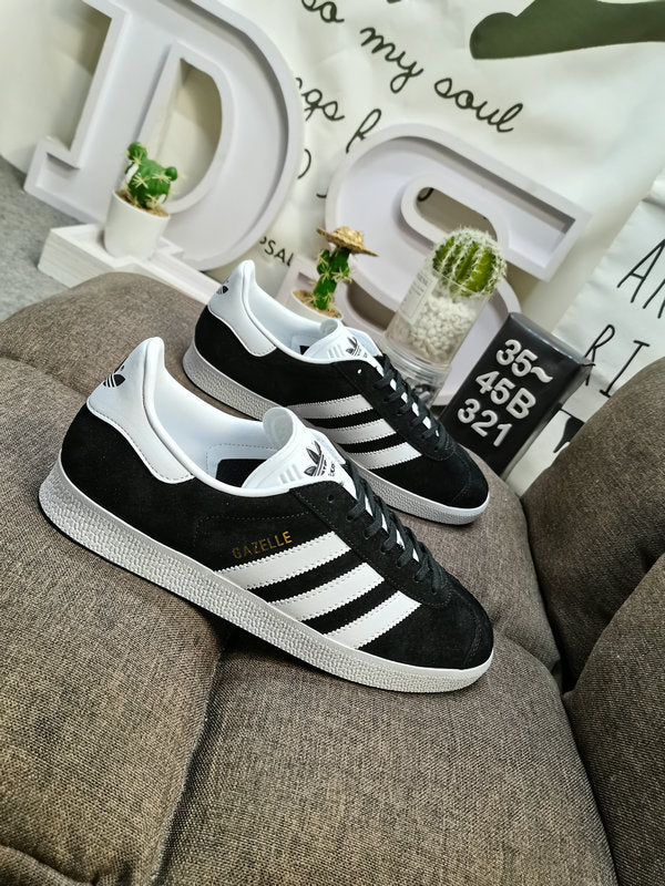 Adidas Gazelle Core Black Cloud White Gold