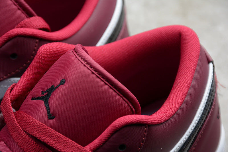 Jordan 1 Low Noble Red