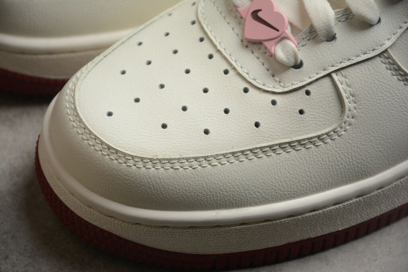 NIKE AIR FORCE 1 Low Valentine's Day FD4616-161