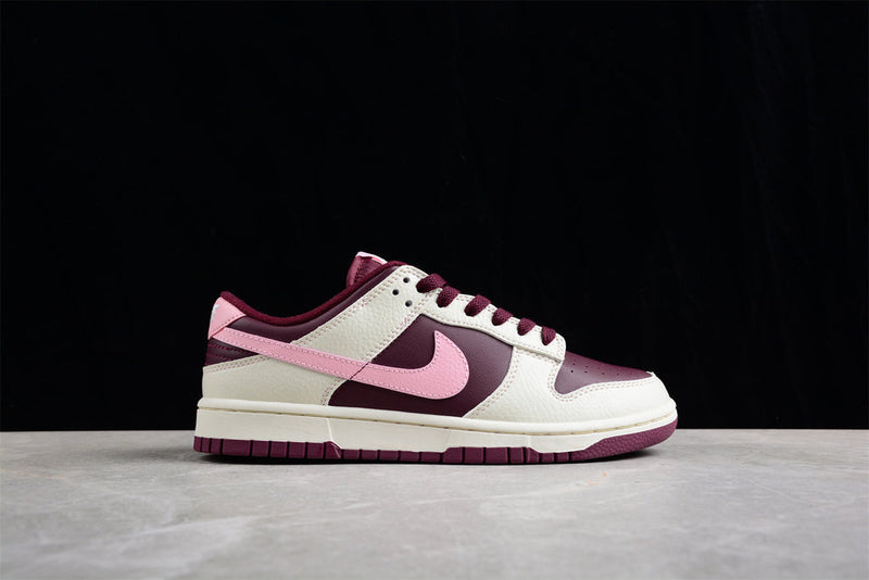 Dunk Low PRM "Valentine's Day 2023" Bordô