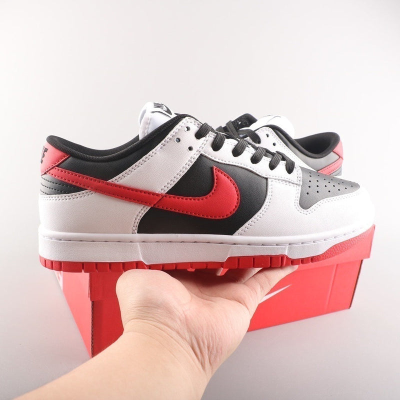 Nike SB Dunk Low Preto e Branco Red Hook