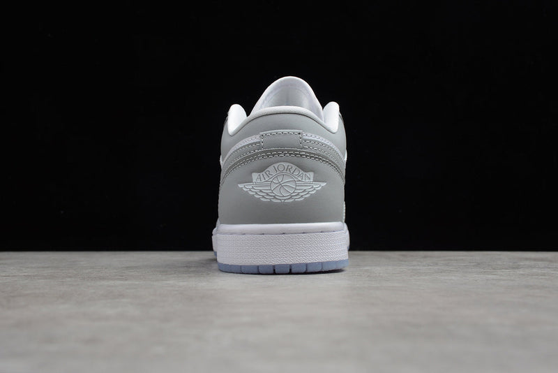 Jordan 1 Low Wolf Grey DC0774-105