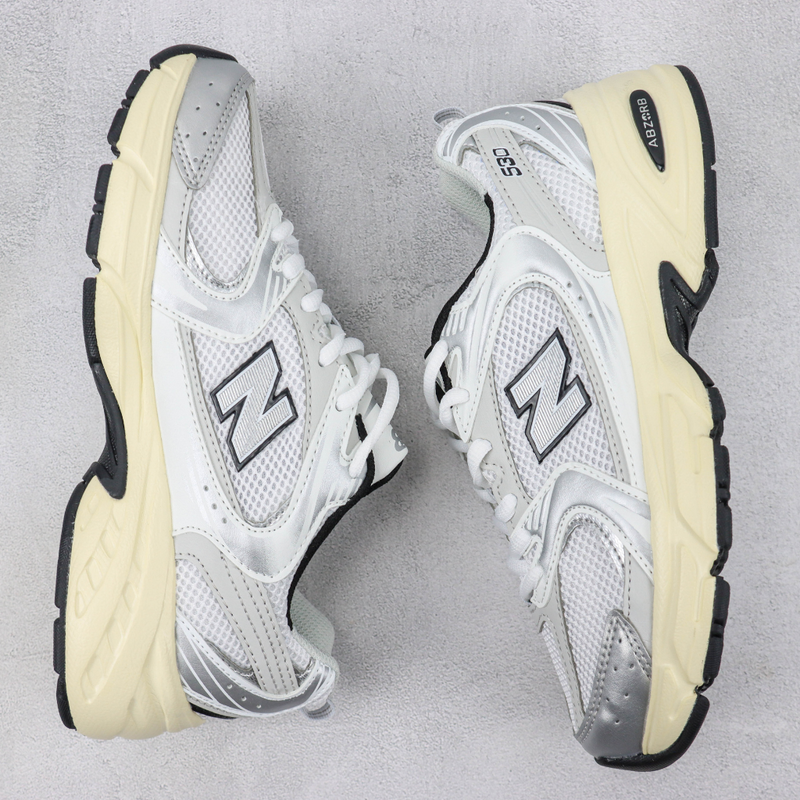 NEW BALANCE White Offwhite MR530TA