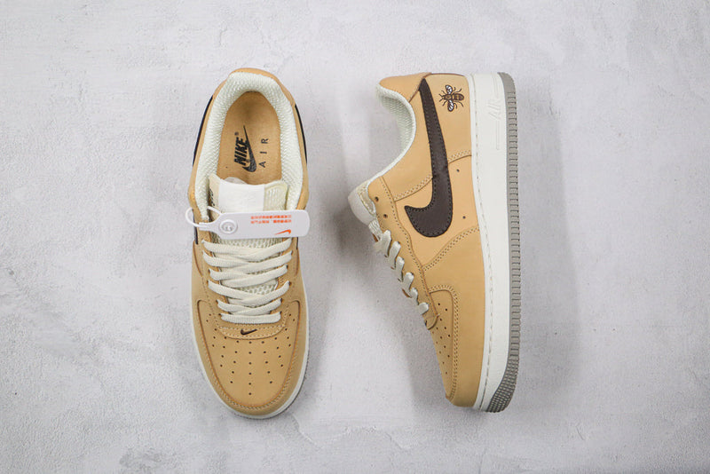 Nike Air Force 1 Low Manchester Bee