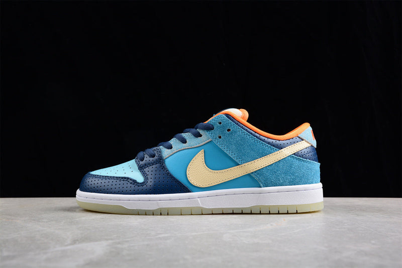 Nike SB Dunk Low MIA Skate Shop 504750 474