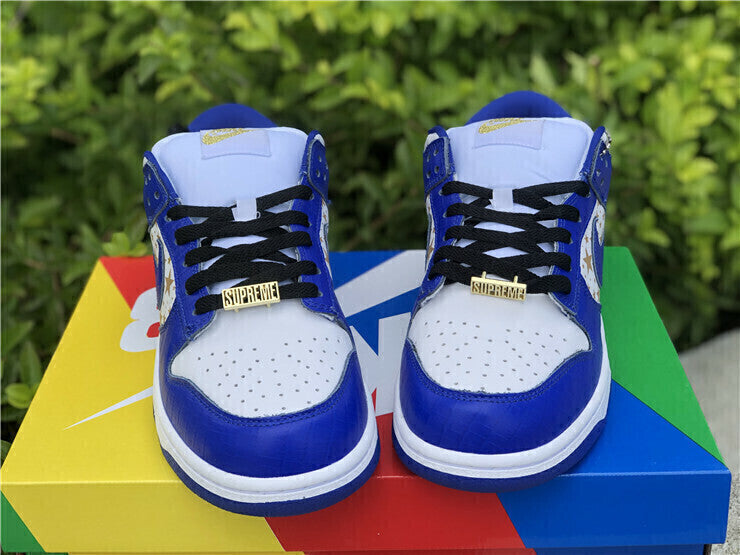 Nike SB Dunk Low Supreme Stars Hyper Royal DH3228 100