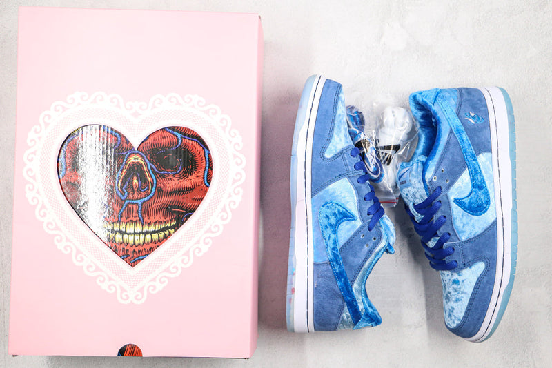 Nike SB Dunk Low Pro Strange Love Blue