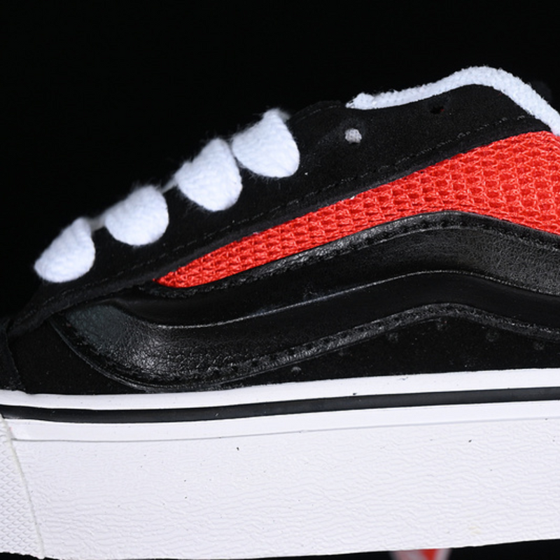 VANS KNU SKOOL VR3 LX WHITE/BLACK/RED VN0009QCOUR