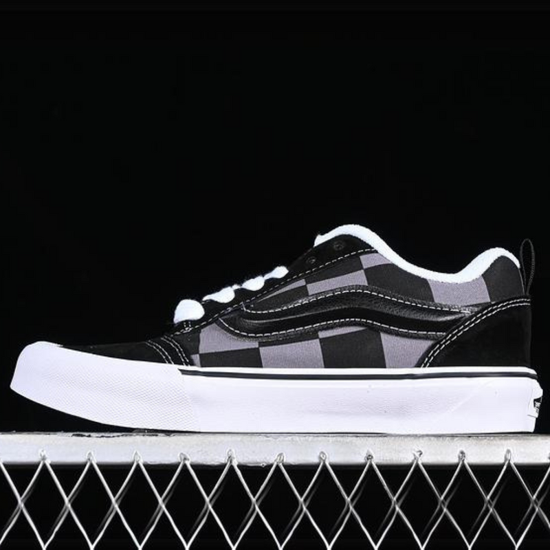 VANS KNU SKOOL WHITE/BLACK/GREY VN0009QCCJJ