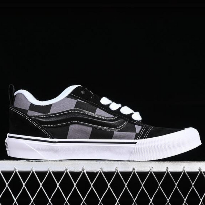 VANS KNU SKOOL WHITE/BLACK/GREY VN0009QCCJJ