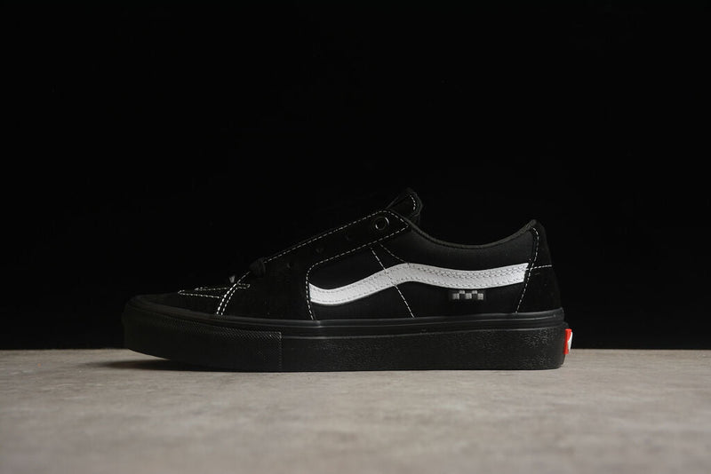 Vans Sk8-Low Black White Contrast Stitch